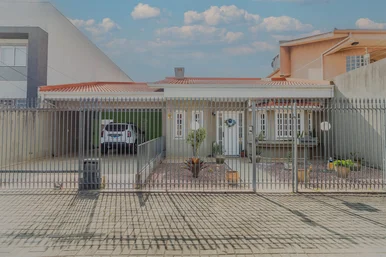 <strong>Casa à venda, Jardim Carvalho contendo 3 quartos sendo 2 sui</strong>