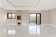 <strong>Casa à venda no Condomínio La Risierva com 3 suítes, Uvarana</strong>