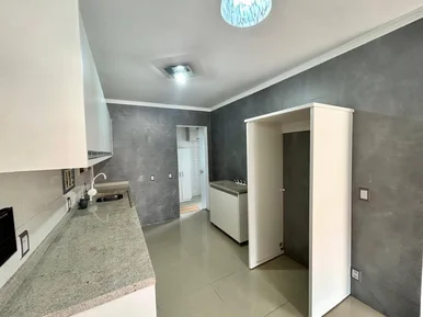 Casa à Venda, Condomínio Fechado, 3 Quartos, Bairro Orfãs, Ponta Grossa, Pr