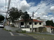 <strong>Casa Comercial à Venda, com  340m² de área útil. Próximo a P</strong>