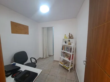 Casa à Venda Contendo 2 Quartos, 2 Banheiros - Cará-cará, Ponta Grossa, Pr
