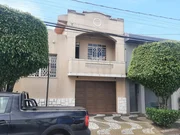 <strong>Casa à venda 4 quartos, 3 banheiros, 4 vagas de garagem- Cen</strong>