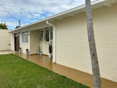 Casa à Venda Próximo Ao Marista, Jardim Carvalho, Ponta Grossa