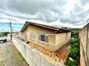 <strong>Casa Térrea  à venda. Próxima a BR-376, com 490m² de terreno</strong>