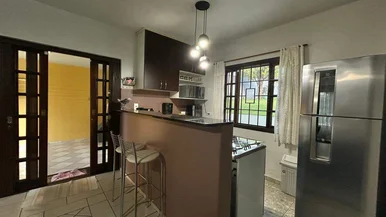 Casa à Venda, Com 2 Quartos (sendo 1 Suíte) Em Oficinas, Ponta Grossa