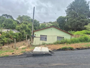 Casa à Venda, Uvaranas, Ponta Grossa, Pr