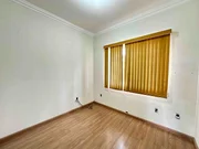 <strong>Casa de esquina com Sala Comercial - Jardim Ibirapuera Ofici</strong>