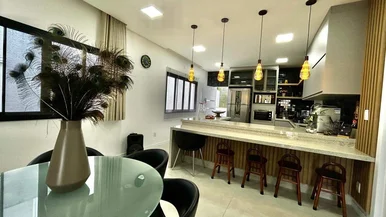 Casa à Venda, Com 3 Quartos No Condomínio Terras Alphaville Em Ponta Grossa