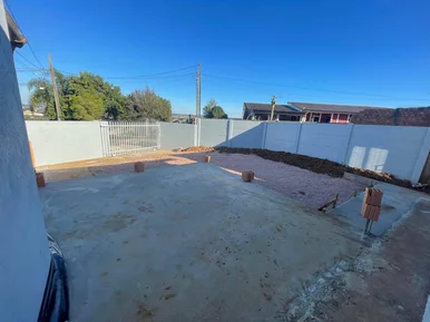 Casa Para Locação No Contorno, 2 Quartos, 50m², Ponta Grossa, Pr