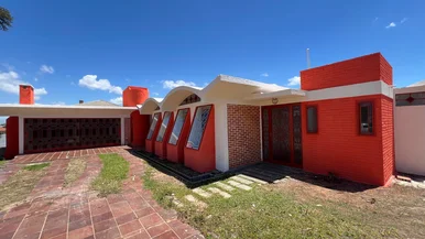 <strong>Arquitetura Moderna e Espaço de Sobra para o Seu Negócio - O</strong>