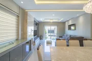 <strong>Casa em Condominio para venda e locação, Jardim Carvalho, Po</strong>