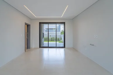 Casa Térrea à Venda Em Condomínio Fechado Próximo Ao Centro Da Cidade