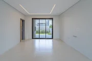 <strong>CASA TÉRREA À VENDA EM CONDOMÍNIO FECHADO PRÓXIMO AO CENTRO </strong>