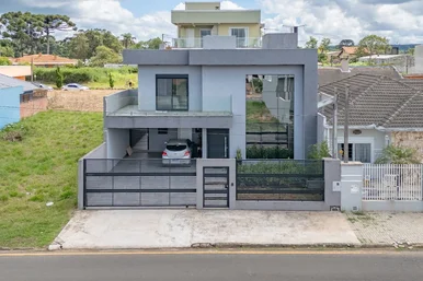 <strong>Casa à venda, Semi-mobiliada, Centro, Piscina, Carambeí, PR</strong>