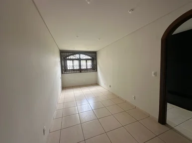 Casa Comercial De Esquina Para Locação