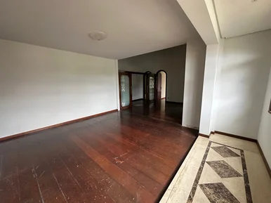 Casa Comercial De Esquina Para Locação