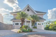 <strong>Casa à venda em condomínio fechado -  Orfãs, Ponta Grossa, P</strong>