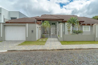 Casa Deslumbrante à Venda, Jardim Carvalho, Ponta Grossa, Pr