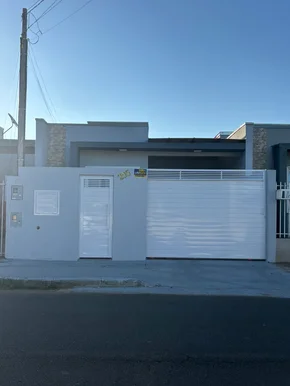 <strong>Casa à venda - 2 quartos, 1 BWC - Uvaranas, Ponta Grossa, PR</strong>