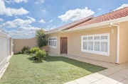 <strong>Casa Térrea para Venda e Locação, com 03 Quartos, 05 Banheir</strong>