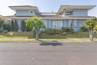 <strong>Casa à venda 4 Quartos, 3 Suites, 4 Vagas, 850M², Orfãs, Pon</strong>