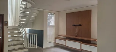 Casa Para Locação 3 Quartos, 1 Suite, 2 Vagas, 240m², Neves, Ponta Grossa - Pr