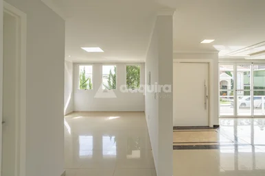 Casa à Venda Em Condomínio Fechado - 4 Quartos, 2 Suites, 2 Vagas, 534m², Orfãs