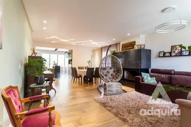Casa à Venda 3 Quartos, 3 Suites, 2 Vagas, 312m², Jardim Carvalho