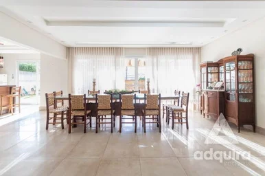 Casa à Venda 4 Quartos, 2 Suites, 3 Vagas, 600m², Oficinas