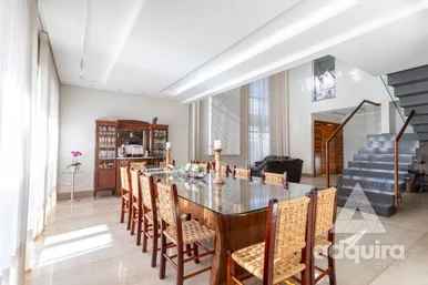 Casa à Venda 4 Quartos, 2 Suites, 3 Vagas, 600m², Oficinas