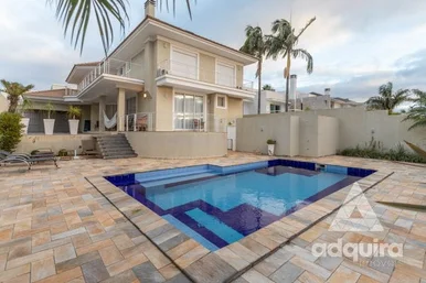 Casa à Venda - 4 Quartos, 4 Suites, 3 Vagas, 587m², Estrela
