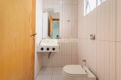 Casa Com 4 Quartos Em Condomínio Fechado