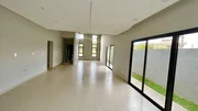 <strong>Casa à venda 3 Quartos, 1 Suite, 2 Vagas, 308.75M², Jardim C</strong>