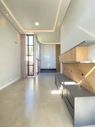 <strong>Excelente Casa Térrea -  Semimobiliada, em Condomínio Fechad</strong>