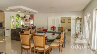 Casa à Venda 4 Quartos, 1 Suite, 3 Vagas, 1097.25m², Boa Vista