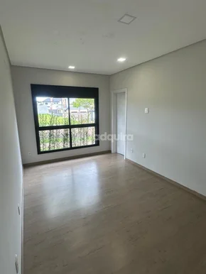 Casa Para Venda 4 Quartos, 3 Suites, 2 Vagas, 350.17m², Jardim Carvalho