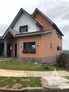 <strong>Casa à venda 4 Quartos, 3 Suites, 4 Vagas, 315M², Jardim Car</strong>