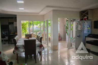 Casa à Venda 4 Quartos, 1 Suite, 2 Vagas, 360m², Jardim Carvalho, Ponta Grossa -