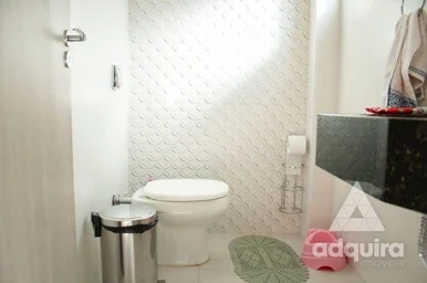 Casa à Venda 4 Quartos, 1 Suite, 2 Vagas, 360m², Jardim Carvalho, Ponta Grossa -