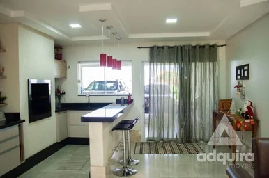 Casa à Venda 4 Quartos, 1 Suite, 2 Vagas, 360m², Jardim Carvalho, Ponta Grossa -