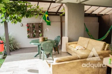 Casa à Venda 4 Quartos, 1 Suite, 2 Vagas, 360m², Jardim Carvalho, Ponta Grossa -
