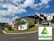 <strong>Casa em Condomínio, Semimobiliada, à venda e locação, 3 Quar</strong>