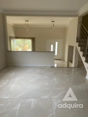 Casa à Venda Com 4 Quartos, 1 Suite, 2 Vagas, 500m², Colônia Dona Luíza