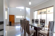<strong>Casa para venda com  3 Quartos sendo 1 suite , 2 Vagas, Jard</strong>