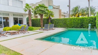 <strong>Casa à venda 4 Quartos, 2 Suites, 2 Vagas, 690M², Estrela, P</strong>