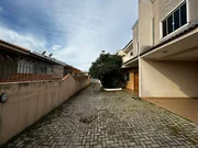 <strong>Sobrado a Venda em Pequeno Condomínio. 3 quartos (uma Suíte)</strong>