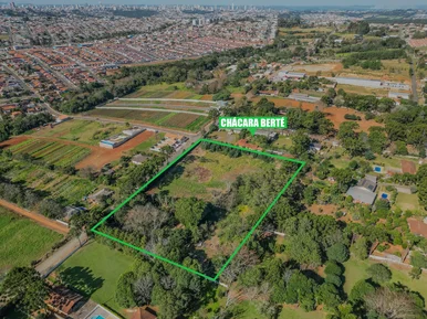 <strong>Chácara Comercial à venda - Parque Shangrilá - Com 15.000m² </strong>
