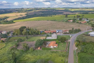 Chácara Em área Urbana à Venda, Com 3.739,50 M² De área Total E 48 Metros De Fre