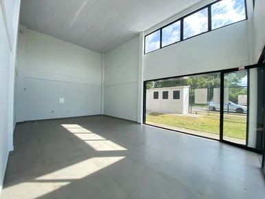 Sala Comercial Para Locação No Comercial Fraternitá ? Uvaranas