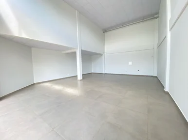 Sala Comercial Para Locação No Comercial Fraternitá ? Uvaranas
